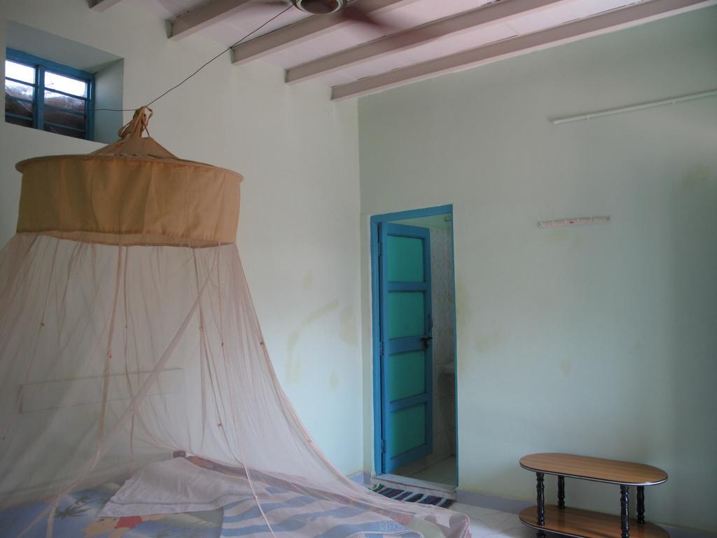 Om Shiva Guest House Hampi Ngoại thất bức ảnh